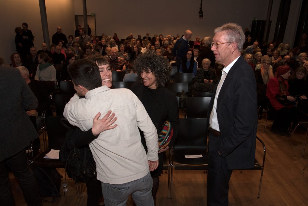 die Filmemacherin Narges Kalhor bei der Verleihung der Hoferichter-Preise im Münchner Literaturhaus
